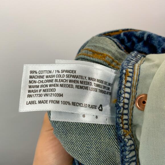 Universal Thread Vintage Midi Cutoff Shorts - Picture 11 of 14